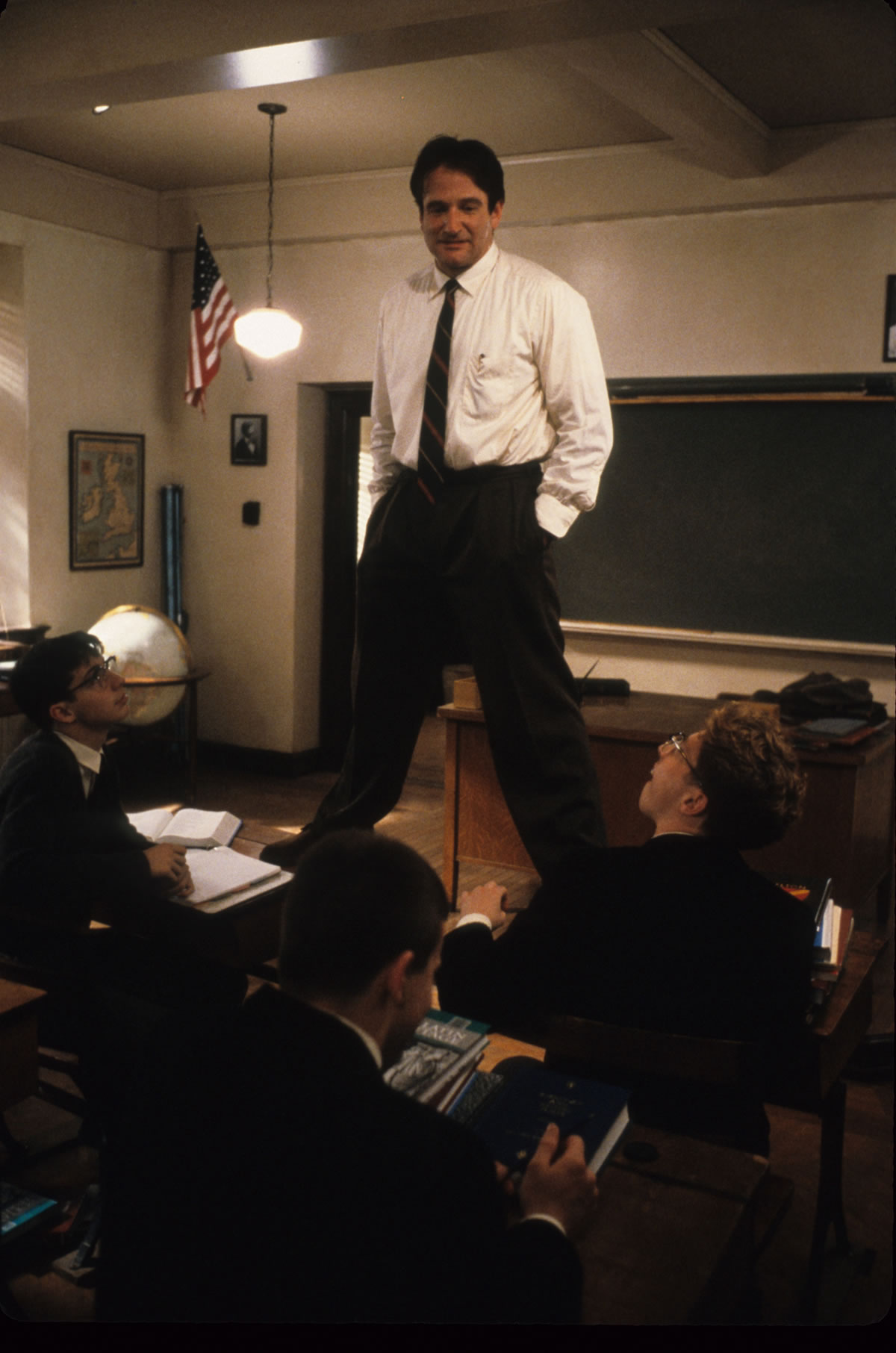 Robin Williams as John Keating in Dead Poets Society © Touchstone Pictures***